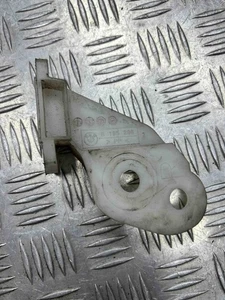 Supporto paraurti anteriore destro bmw 3 touring e46 8195296 2.00 diesel 100kw 2000 - Foto 1 di 4