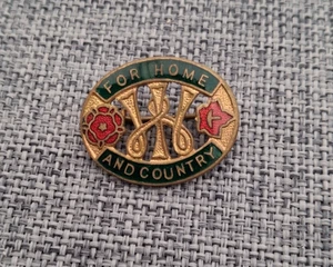 WOMENS INSTITUTE MEMBERS PIN VINTAGE ENAMEL BADGE - Picture 1 of 2