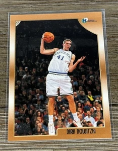 1998-99 Topps Dirk Nowitzki #154 Rookie RC Dallas Mavericks Basketball Card - Bild 1 von 2
