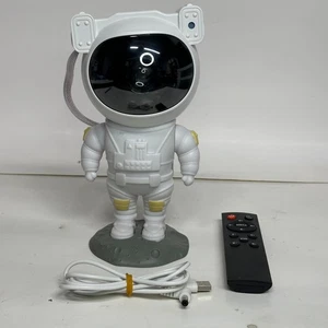 Astronaut Galaxy Projector Light - Picture 1 of 7