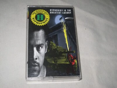 THE DISPOSABLE HEROES OF HIPHOPRISY Hypocrisy Is The Greatest Luxury CASSETTE Foto 1 de 3