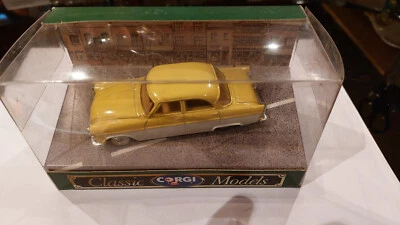 FORD ZEPHYR SALOON 1956-1962 1/43 CORGI CLASSICS JAUNE ET BLANC - Photo 1/4