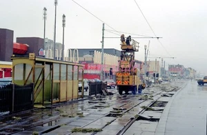 BLACKPOOL TRAM MERCEDES UNIMOG 440 TOWER STORM DAMAGE JUN 1990 ORIG SLIDE©R1 - Picture 1 of 1
