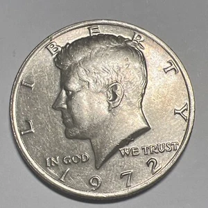 1972 50C Kennedy Half Dollar - Picture 1 of 3