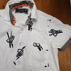 Free Planet Mens XS Halloween Short Sleeve Button Up Shirt White Skull Hand - Picture 1 of 7