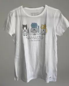 NWT Life Is Good Crusher Lite “Namaste” M White T Shirt With Cats - Picture 1 of 4