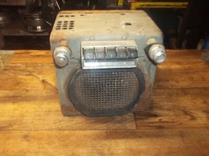 1953 Buick 50-70 Series GM DELCO AM Radio Push Button 12 Volt 981321 - Picture 1 of 15