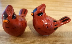 Red Cardinal Salt & Pepper Shaker Set Ceramic Christmas - new - Picture 1 of 5