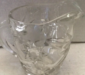 Clear Creamer pitcher- Pressed Glass Star And Daisy Design Vintage - Picture 1 of 4