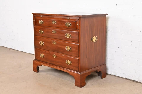 Henkel Harris Georgian Solid Cherry Wood Bachelor Chest Cover