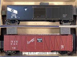 Roundhouse HO Lot/2 CB&Q Box Cars, One OSB, One Steel side, Metal Wheels, Kncl C - Picture 1 of 6