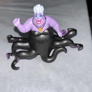 Disney Little Mermaid Ursula The Sea Witch 3.5"  PVC Figure Villain Topper Toy - Picture 1 of 5