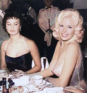 TETONA SEXY COLOR RARO TODAVÍA SOPHIA LOREN Y JANE MANSFIELD - Imagen 1 de 1
