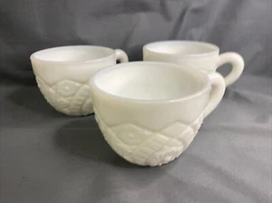 3 McKee White Milk Glass Thatcher Concord Punch Cup Mug Vintage - Picture 1 of 3