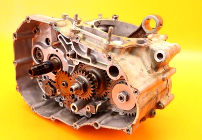 03 - 08 Kfx400 Ltz400 Dvx400 Bottom End Engine Crank Cases Transmission Assembly - Image 1 of 4