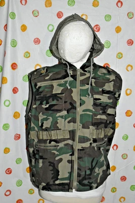 ROTHCO Ranger CAMOUFLAGE Men`s M Medium hooded Hunting Hiking VEST EUC - Image 1 of 4