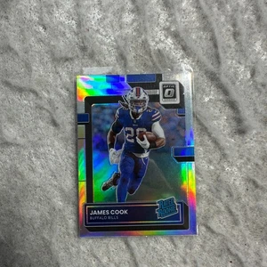 2022 Donruss Optic Rated Rookie Silver Prizm Card James Cook #215 Bills RC - Foto 1 di 8
