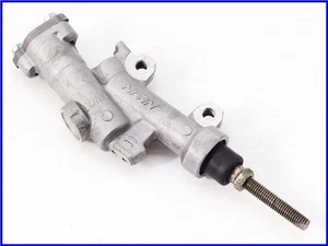  Cilindro maestro freno trasero integrado en tanque NISSIN para ZRX1100 y ZRX1200  - Imagen 1 de 7