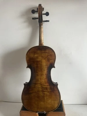 Master 4/4 violin Stradi model Flamed maple back spruce top hand carved N1 - Image 1 of 4