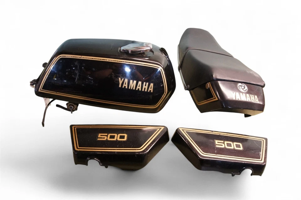 1976 yamaha xs500 gas tank Side Covers Seat Tail XS 500 *AHT1  - Image 1 of 4