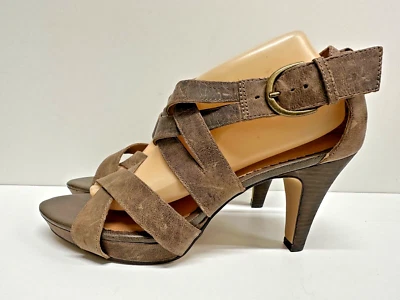 Indigo by Clarks  61154 women size 11 M brown leather upper heel buckle sandals - Image 1 of 4