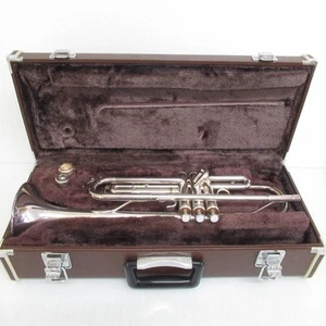 Yamaha YTR-3320S Trumpet Good Tested Condition - Picture 1 of 3