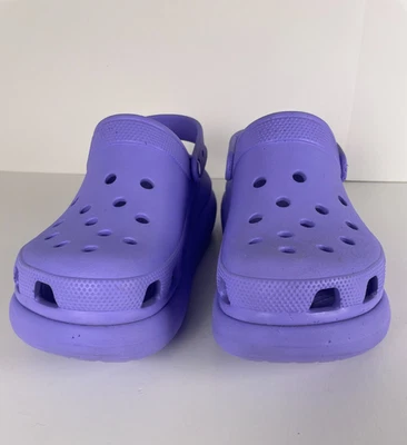 Zueco informal Crocs plataforma para hombre 9/mujer 11 púrpura Foto 1 de 4