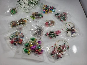 Vintage Weihnachten Weinglas Charms Set 50+ Weihnachtsbäume Glocken Schneemänner Schleifen MEHR - Bild 1 von 19