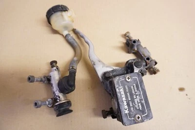 Kawasaki GPZ750 GPZ 750 ZX75-A 1983-1985 brake master cylinders DAMAGED - Image 1 of 4