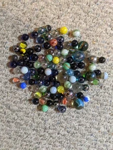 Lot Of Multicolored Marbles - Picture 1 of 3