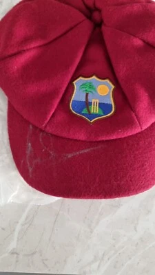 *SIGNED* BRIAN LARA  (WEST INDIES) TEST BAGGY CAP CRICKET - Imagem 1 de 3