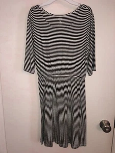 EUC Old Navy Black White Striped Modest Dress Girl's Size XL 14 - Picture 1 of 3