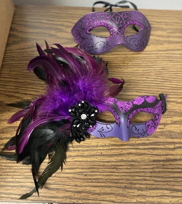 Máscara Púrpura Pluma Veneciana Halloween Mascarada Baile Fiesta Baile Pareja Ojos Foto 1 de 3