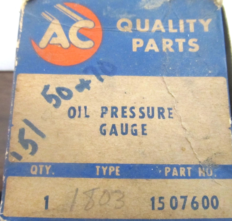1951 1952 BUICK 50/70 NOS OIL PRESSURE GAUGE MIB 1507600 SUPER ROADMASTER - Image 1 of 4