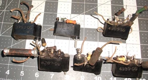 LOTE de condensadores de baquelita PHILCO 4989-DG, 6287-DU, 3793-DG, 4989-SG, 8318-J, 8035-DG - Imagen 1 de 4