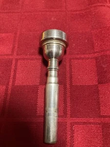 LOTE DE BOQUILLA DE TROMPETA NEMC 7C ENCHAPADA EN PLATA 412D - SE ADAPTA A BACH, YAMAHA, ETC. - Imagen 1 de 3
