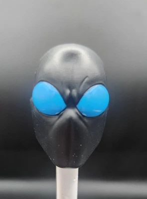 Полная маска Marvel Legends Custom Mark Invincible Head масштаб 1:12 раскрашенная - Изображение 1 из 2