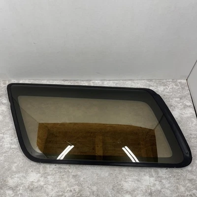 1990-1995 Toyota 4runner 4 двери левая задняя четверть стекла без антенны бронзовый оттенок - Изображение 1 из 4