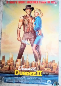 KROKODIL DUNDEE FILMPOSTER TEIL II & III ORIGINAL 27x40 PAUL HOGAN - Bild 1 von 6