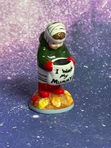 DEPT 56 HALLOWEEN VILLAGE - TREATS FOR THE KIDS 55016 SINGLE FIGURE MUMMY BOY - Picture 1 of 2