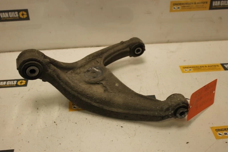 BRAS DE SUSPENSION ARRIÈRE DROIT Peugeot 407 SW (6E) 2005 - Photo 1/1