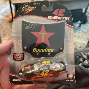 2005 Winner's Circle #42 Jamie McMurray 1:64 con magnete con cappuccio Havoline - Foto 1 di 8