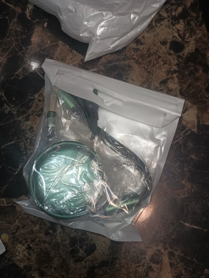 (Green)Retractable 3in1 USB Fast Charging Data Cable Line For IPhone Micro USB-C - Image 1 of 1