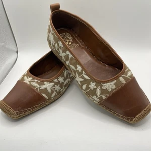 Vince Camuto Mujer’s 7.5 Zapato Informal Sin Cordones Marrón Bordado Alpargatas - Imagen 1 de 8