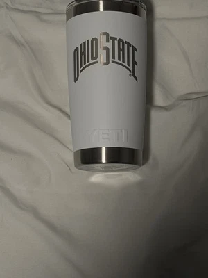 ¡Vaso Yeti de fútbol americano estatal Ohio nuevo! ¡No dudes en enviar ofertas!  Foto 1 de 2