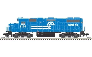 Atlas 40004817 N Scale Conrail EMD GP38-2 Phase 2 Locomotive 8194 (Analog DC) - Picture 1 of 1