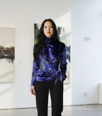 Top envolvente de terciopelo EMANUEL UNGARO 6 púrpura profundo patrón abstracto cuello alto DE COLECCIÓN Foto 1 de 4