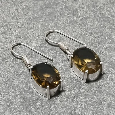 Pendientes solitario étnico de piedras preciosas de cuarzo ahumado facetados con forma ovalada de 1,40" Foto 1 de 4