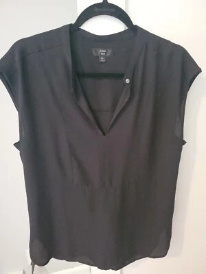 Jcrew 365 Black Short Sleeve Blouse Sz MT - Image 1 of 4