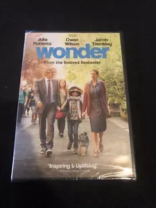 Wonder with Julia Roberts, Owen Wilson Unsealed - Picture 1 of 2